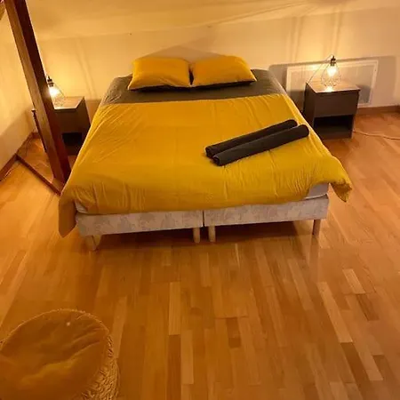 Le Familialle Apartment *
